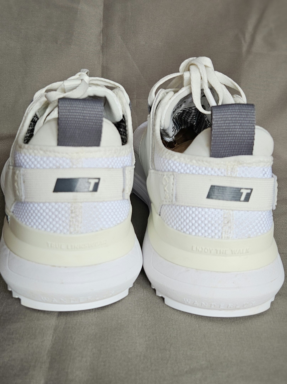 ​TRUE Linkswear Lux Hybrid Spikeless Golf Shoes Men's Size 11.5 White - Picture 3 of 13